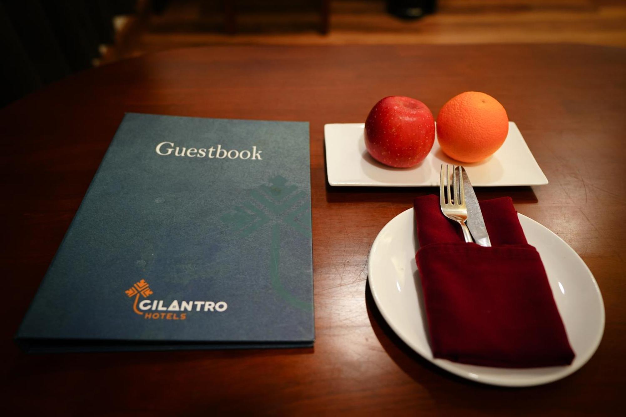 Cilantro Comfort Ґанґток Екстер'єр фото
